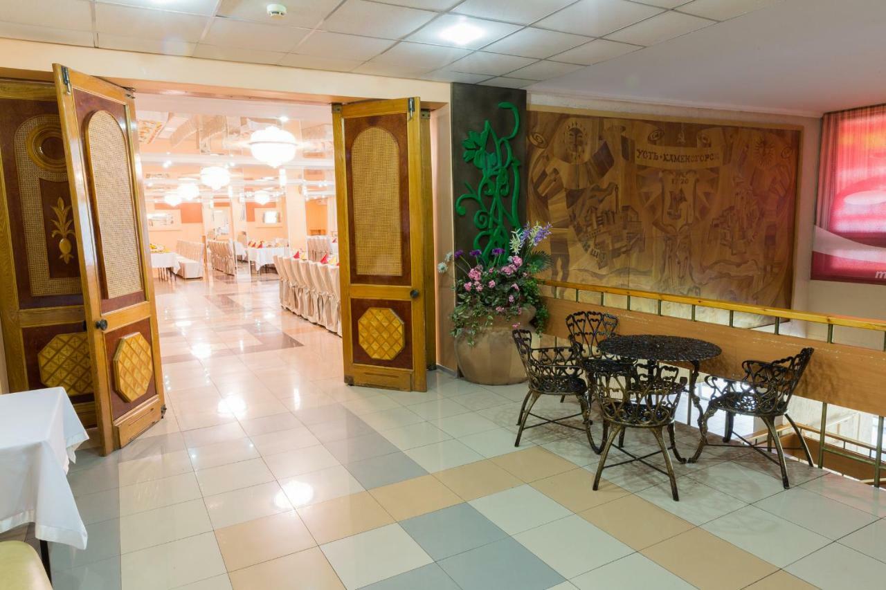 Tourist Hotel Ustʼ-Kamenogorsk Exterior foto