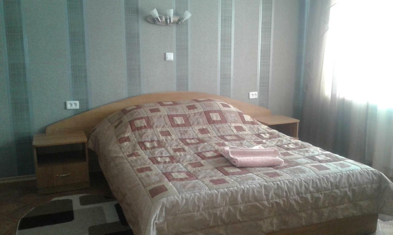 Tourist Hotel Ustʼ-Kamenogorsk Habitación foto
