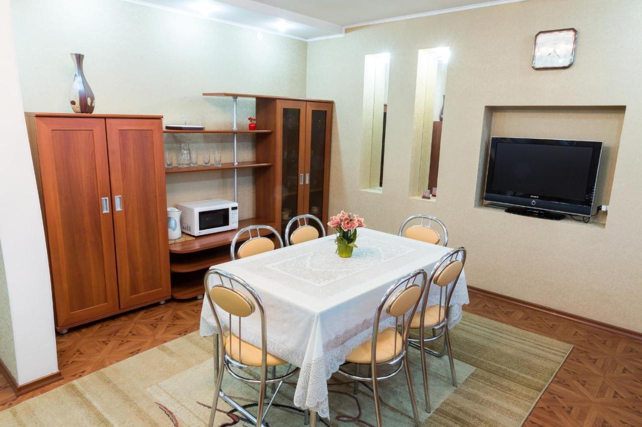 Tourist Hotel Ustʼ-Kamenogorsk Exterior foto
